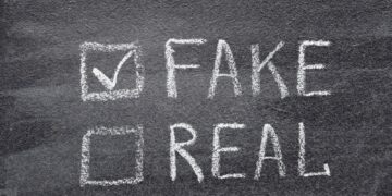 How AI and Human Fact-Checkers are Working Together to Fight Misinformation